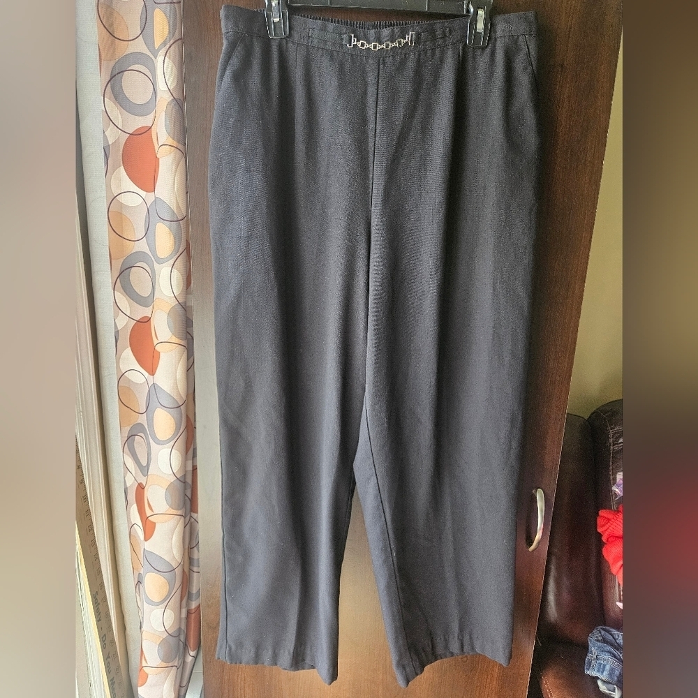 Sag Harbor Women's Dress Pants With Gold Accents Size 16W
